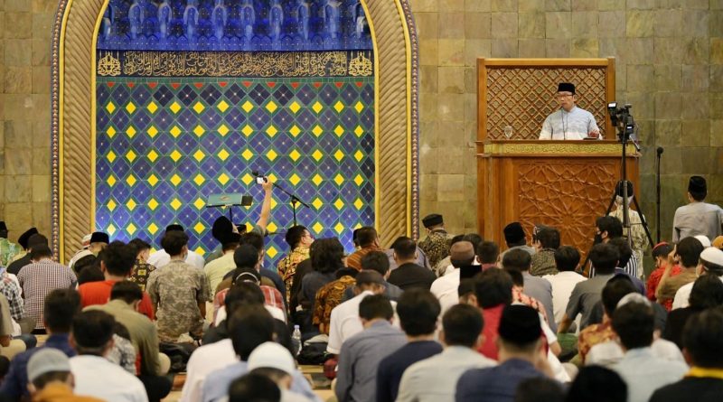 Isi Ceramah di Masjid Kampus UGM, Ridwan Kamil Ajak Generasi Muda Turut Serta Membangun Indonesia