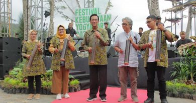 1000 Penari Wanita Tani Meriahkan Pembukaan Festival Kebudayaan Yogyakarta 2023 di Waduk Sermo Kulon Progo