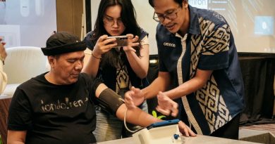Pengecekan tekanan darah dalam pengenalan layanan EOC OMRON Healthcare Indonesia di Artotel Suites Bianti Yogyakarta, Kamis (20/8/2026).(Palupi Sastro)
